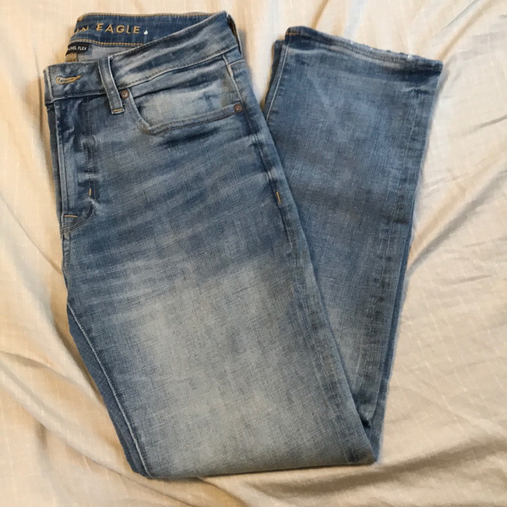 Men’s American Eagle Light Wash Slim Straight Jean